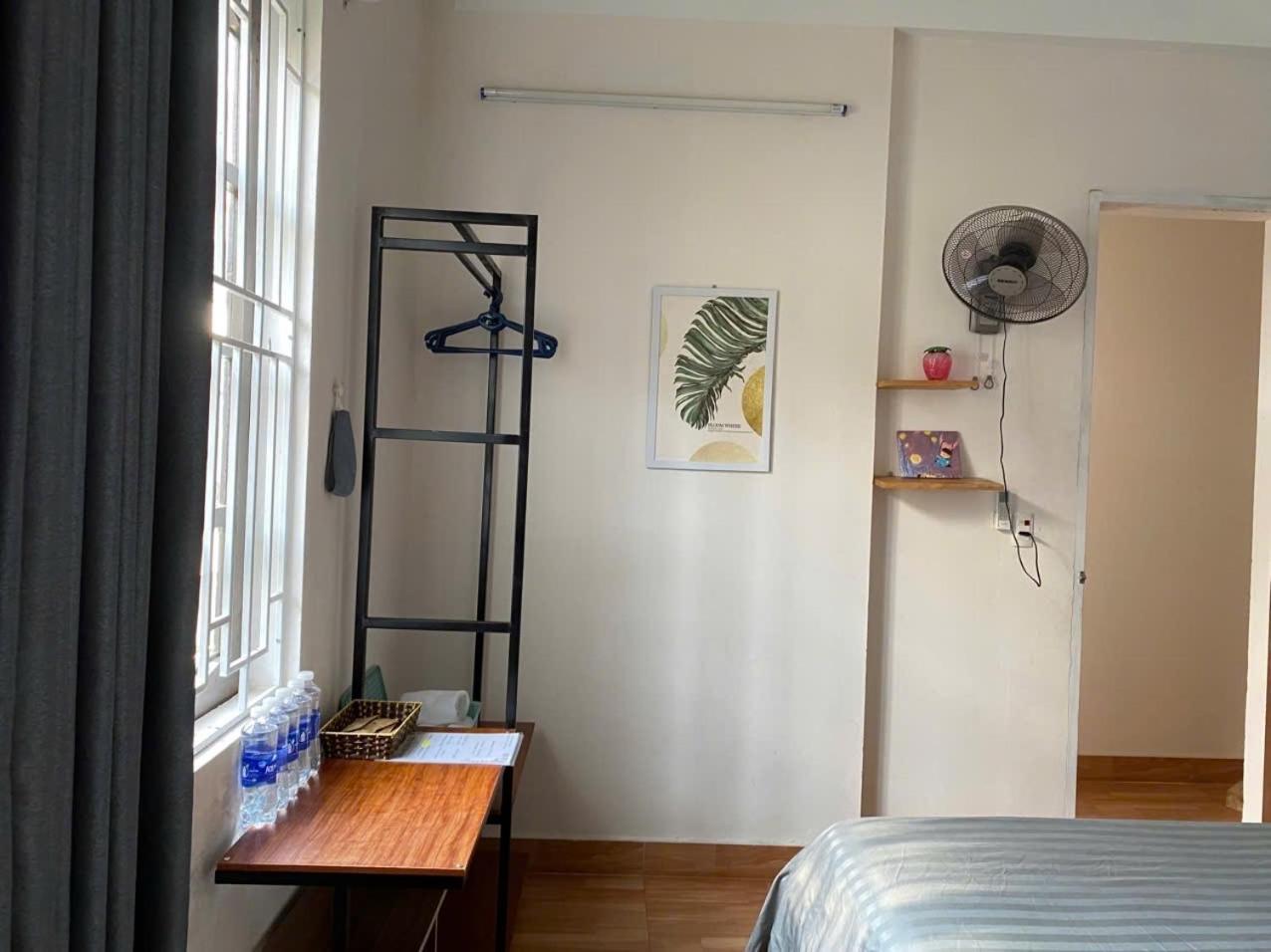 Aumori Hostel Dong Hoi Exterior photo